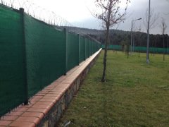 Gölgelik File 4x15 Metre % 95' lik Dikişli Yeşil Bahçe Örtüsü Bahçe Filesi