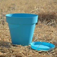 Renkli Saksı 3 LT 3 Adet Turkuaz Renk Yalı Model Plastik Tabaklı Çiçek Saksısı
