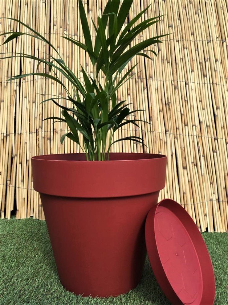 Renkli Saksı 46 LT 1 Adet Kırmızı Renk Yalı Model Plastik Tabaklı Çiçek Saksısı