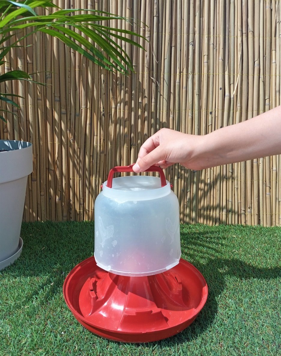 1  Adet 2 LT Yemlik Tavuk Yemliği