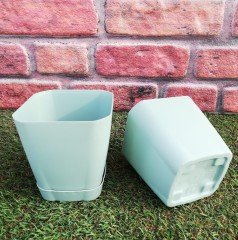 Renkli Saksı 0,8 LT 3 Adet Mint Yeşili Renk Safir Model Kare Saksı Tabaklı Saksı