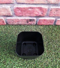 Renkli Saksı 0,8 LT 3 Adet Siyah Renk Safir Model Kare Saksı Tabaklı Saksı