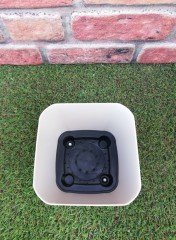 Renkli Saksı 1,8 LT 3 Adet Krem Renk Safir Model Kare Saksı Tabaklı Saksı