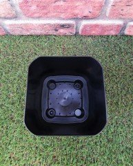 Renkli Saksı 1,8 LT 1 Adet Siyah Renk Safir Model Kare Saksı Tabaklı Saksı