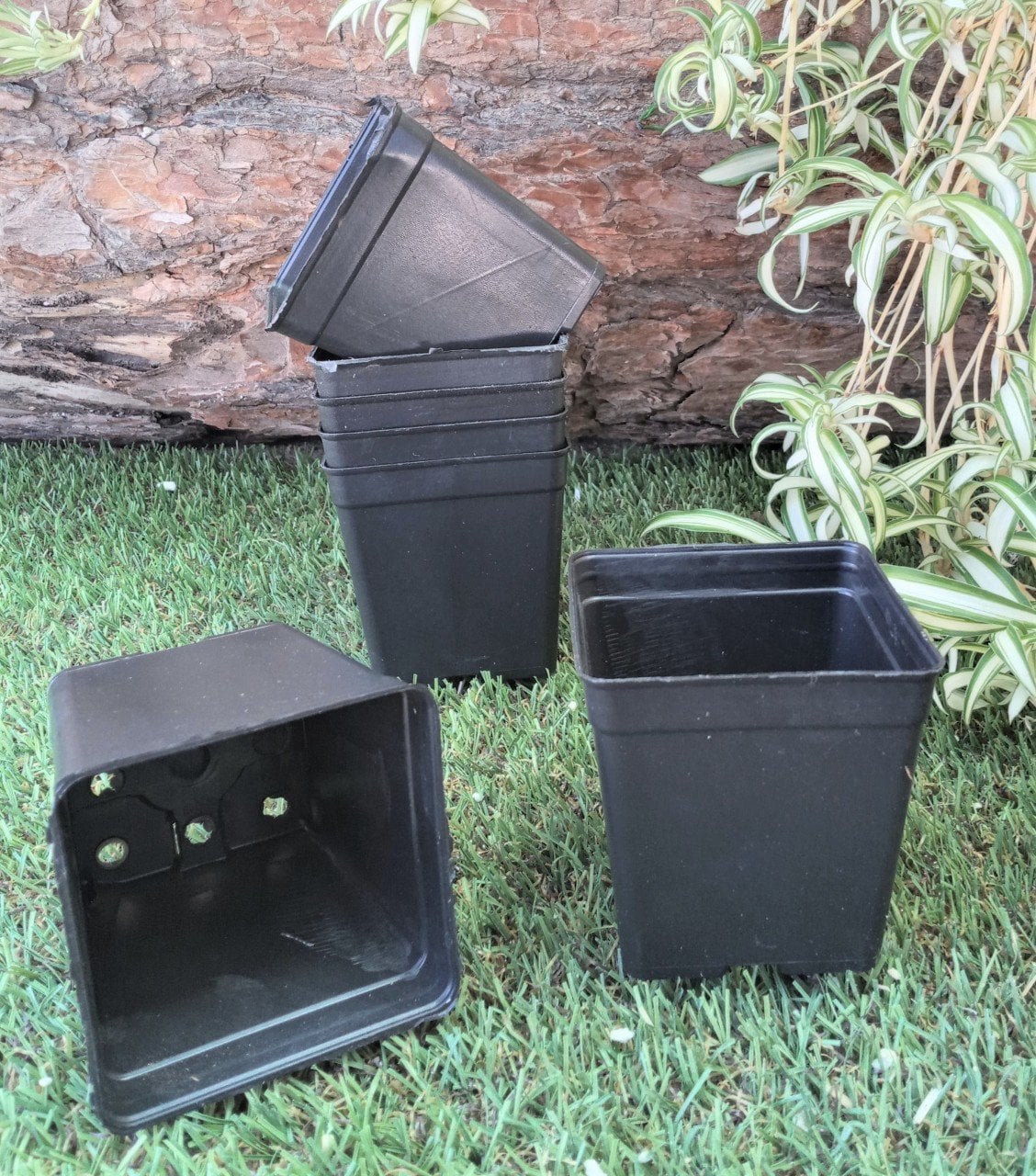 Kare Üretim Saksısı 0,33 LT Siyah Plastik Saksı ADET SEÇİN