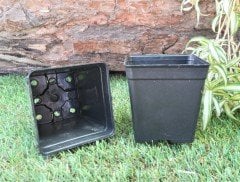 Kare Üretim Saksısı 0,33 LT Siyah Plastik Saksı ADET SEÇİN