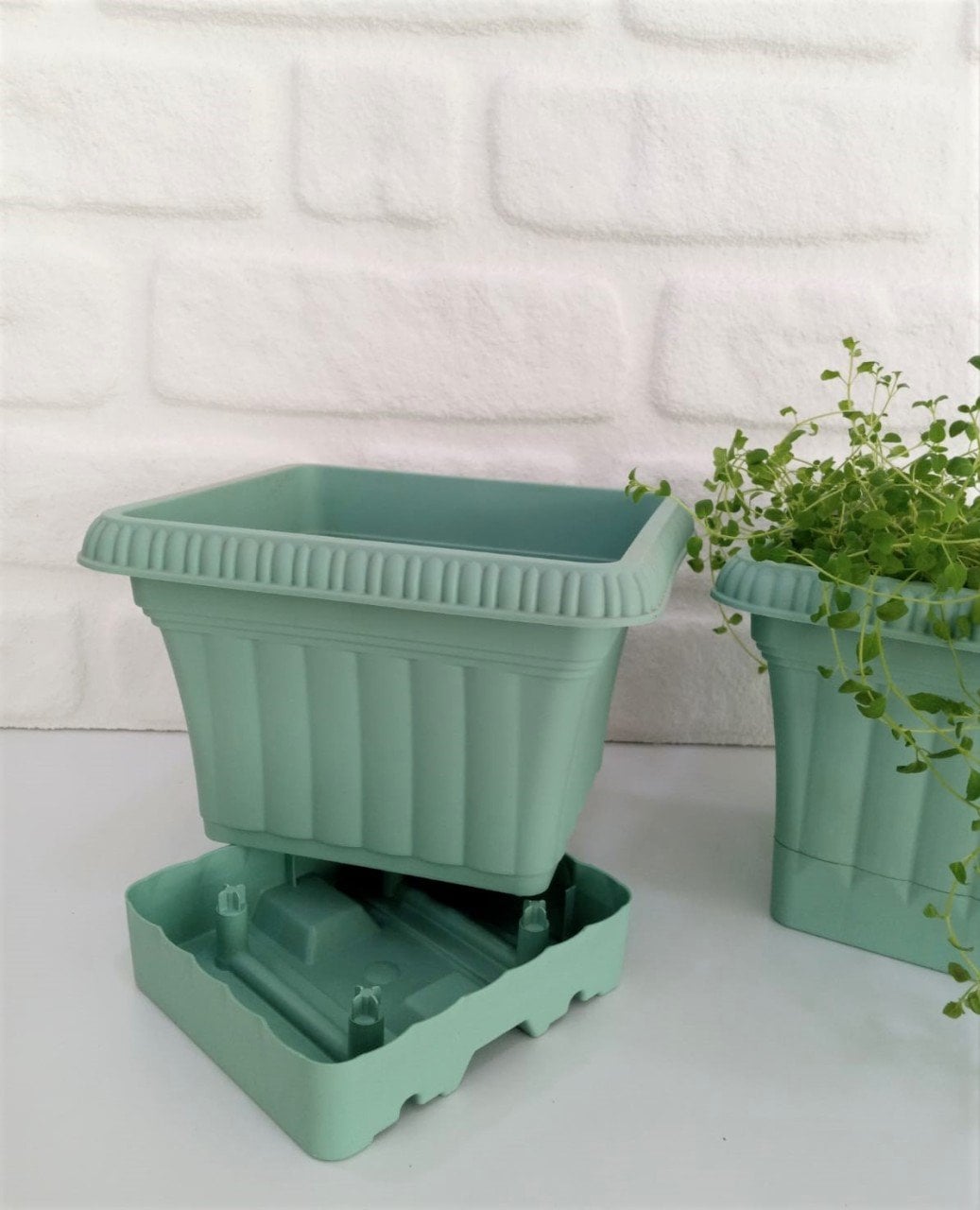 Balkon Saksısı 2,2 Lt 1 Adet Ova Balkon Model Su Yeşili Renkli Plastik Saksı