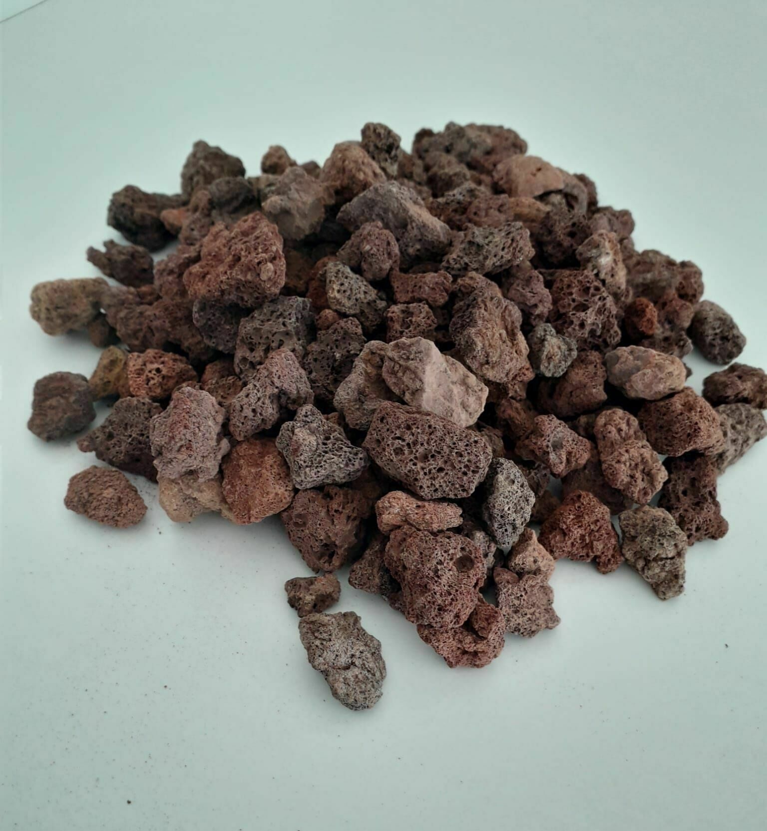 Pomza Taşı 3 KG 1-2 Cm Dekoratif Pomza Taşı Kırmızı Pomza Tarım Pomzası Lav Taşı Cüruf Ponza
