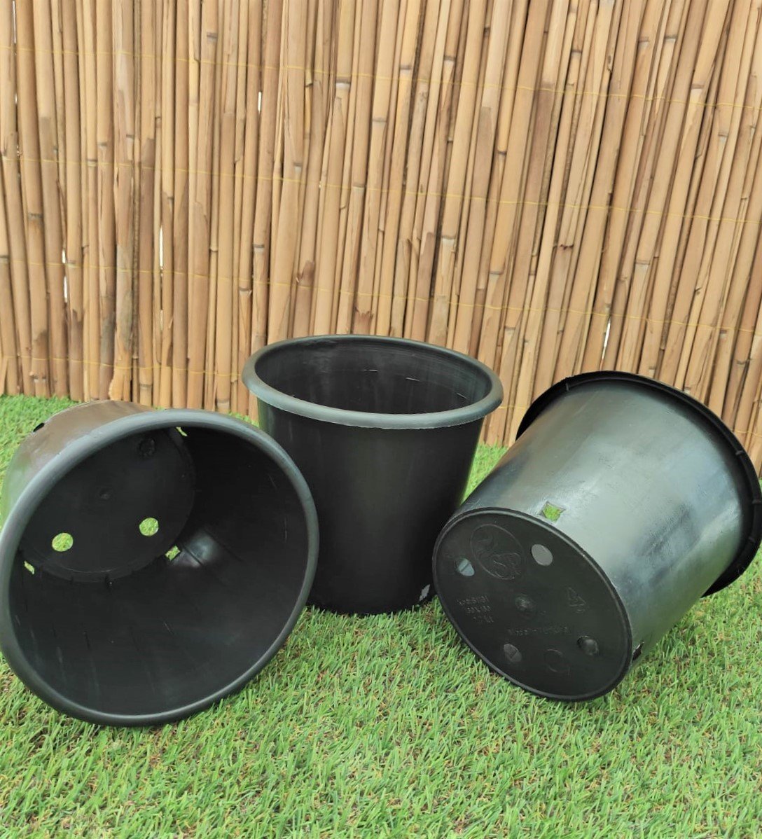 Yuvarlak Siyah Üretim Saksı 1,6 LT Üretim Saksısı 1 ADET