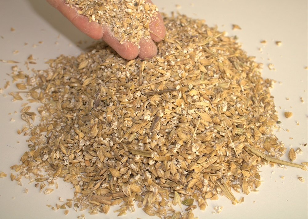 Arpa Ezmesi Yem 10 KG Arpa Kırması Tavuk Yemi Kanatlı Yemi At Yemi