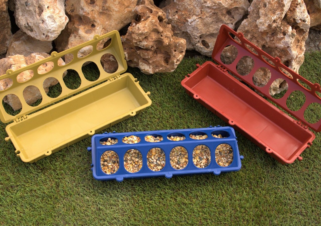 1 Adet 12 Gözlü Civciv Yemliği